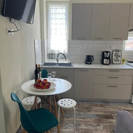 Apartman 1922 Historic House *